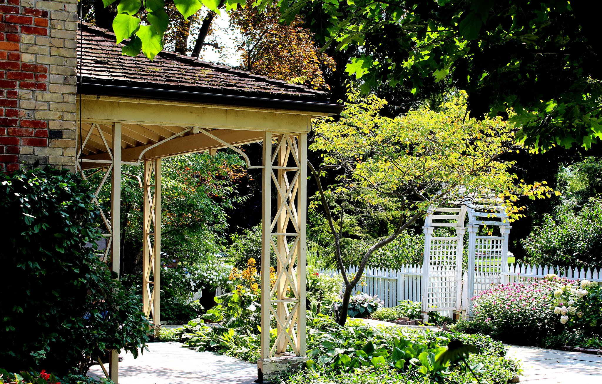 arbor & fencing