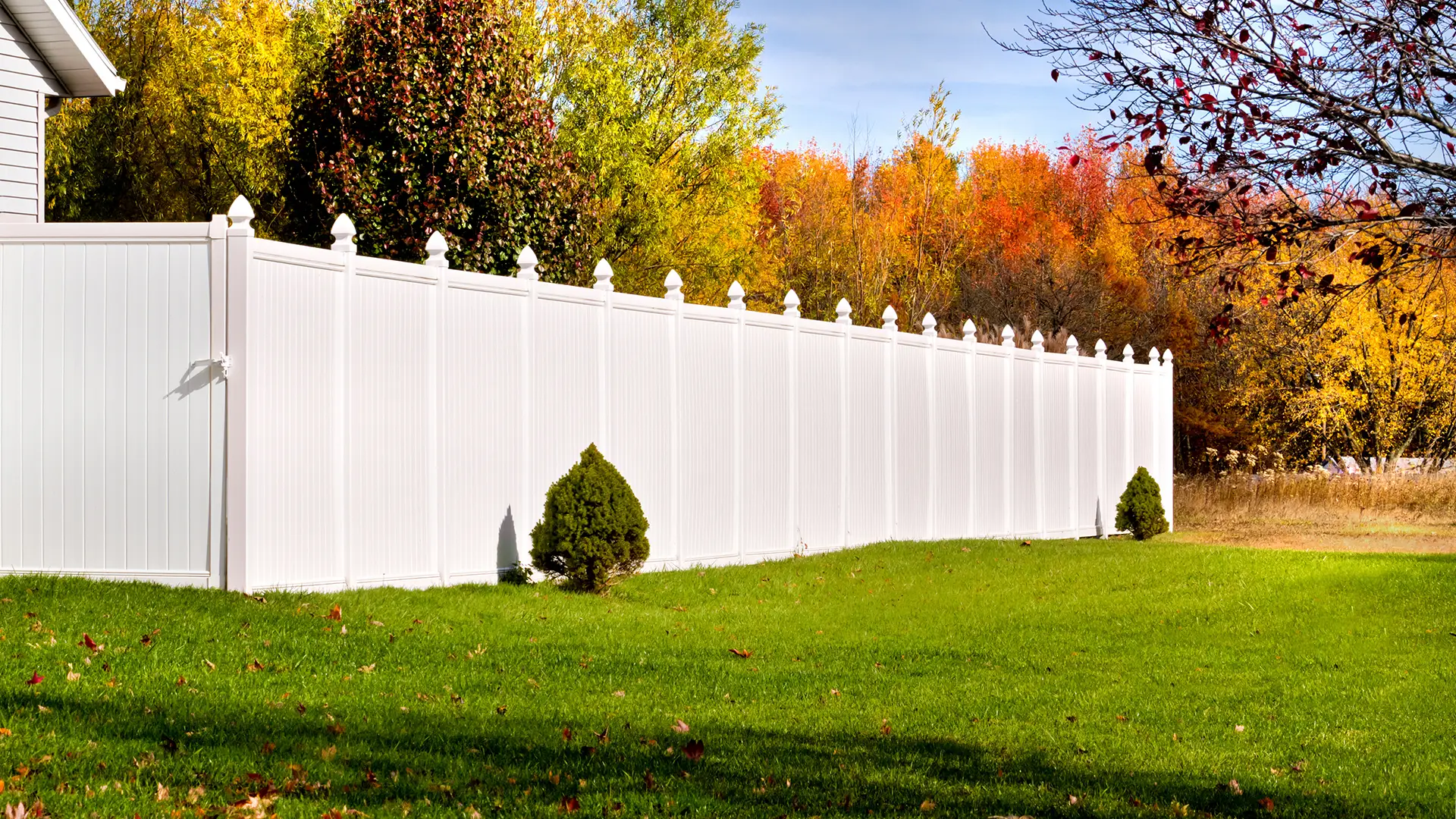 Vinyl Privacy Fences | Vinyl Fencing Options