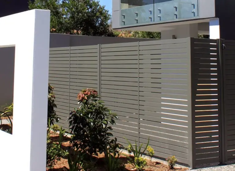 Aluminum Slat Fence