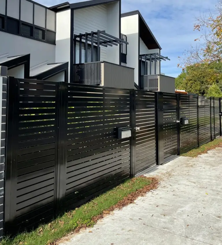 Aluminum Slat Fence